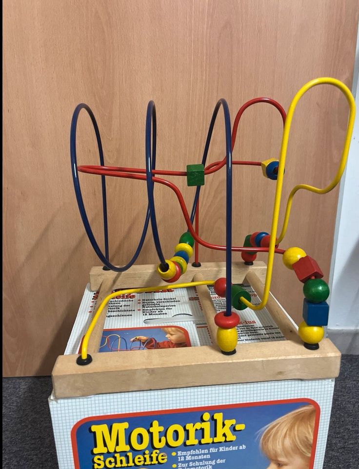 Mororikschleife Kinder Kinderspielzeug Holz sehr gut erhalten in Mettingen