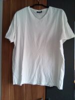 Herren T-Shirt in Weiß mit V Ausschnitt Größe XXL.  !! Nordrhein-Westfalen - Leverkusen Vorschau