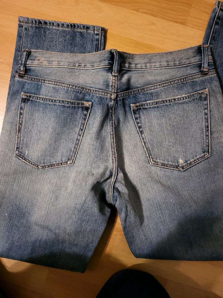 NEU UNIQLO Herren Jeans W34 L32 in Düsseldorf