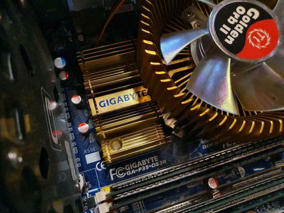 Intel E8400 + 4GB RAM + NVIDIA 8800GT + Gehäuse + Netzteil in Braunschweig