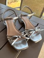 Catwalk Sandalen / Sandaletten in Silber, Größe 36 Baden-Württemberg - Herrenberg Vorschau