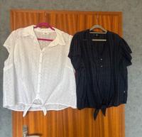 Bluse 2 Stück XL, blau + weiß Hamburg - Bergedorf Vorschau