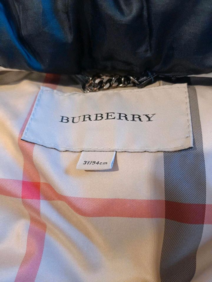 Burberry  Lack Winter Jacke in Öhningen