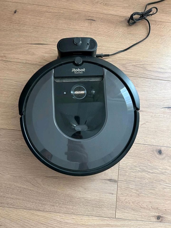 iRobot Roomba i7 Saugroboter in Neuenhagen