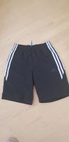 Adidas Sporthosen Shorts, Gr. 152 Jungen Hessen - Bad Soden am Taunus Vorschau