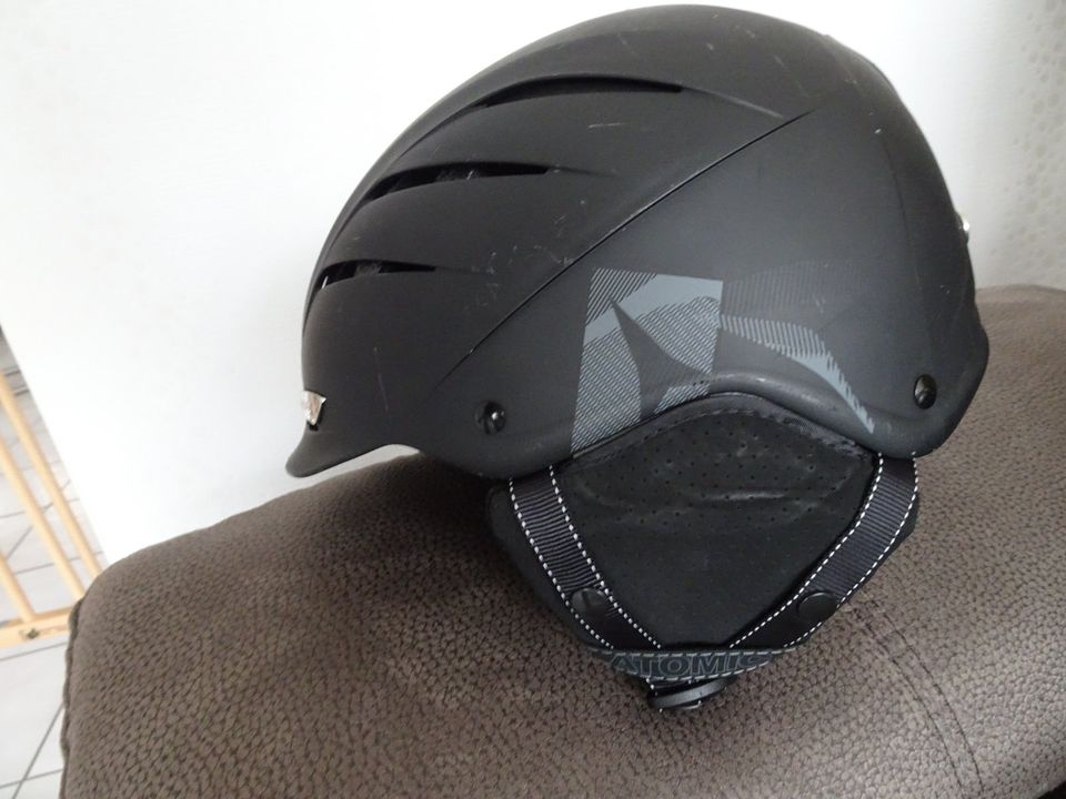 Skihelm Atomic  56-59 cm Kopfumfang in Geilenkirchen