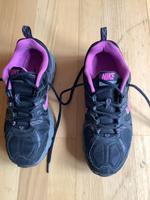 Nike Damen Sportschuh Größe 8,5 in Schwarz Niedersachsen - Goslar Vorschau