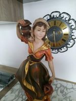 Holzfigur Frau mit Krug Bayern - Rosenheim Vorschau