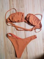 Bikini in Orange/ Koralle mit V Ausschnitt, leicht high waist Bayern - Sonnefeld Vorschau