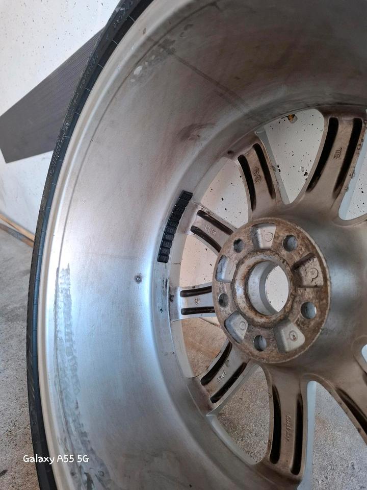 Audi A4 B5 17 Zoll Felge mit Continental Ganzjahresreifen NEU in Braunschweig