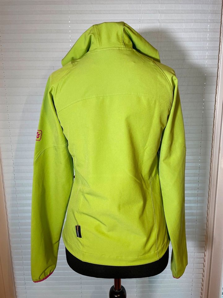 Jack Wolfskin Softshell / Flexshield Funktionsjacke Gr. S (36/38) in Berlin