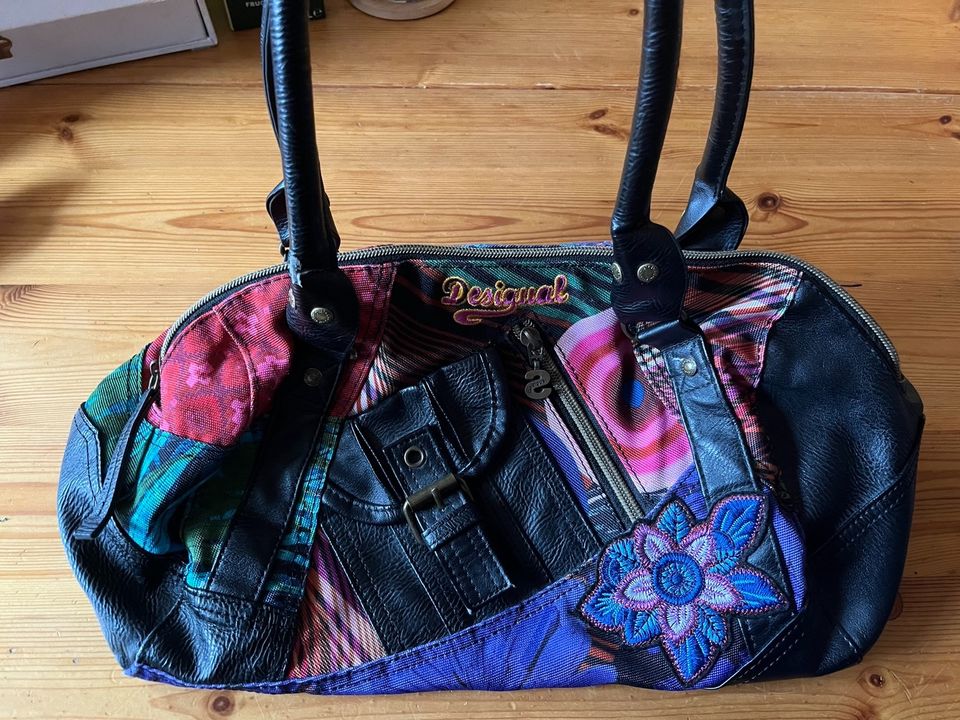 Desigual Tasche in Inden