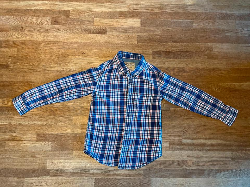 Kleiderpaket Gr. 110 / 116 Jungen Langarmpulli Pulli Hemden +Hose in Lorsch