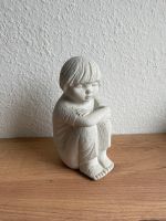Stone Art Steinfigur Sitzendes Kind Marbell Belgium Niedersachsen - Braunschweig Vorschau