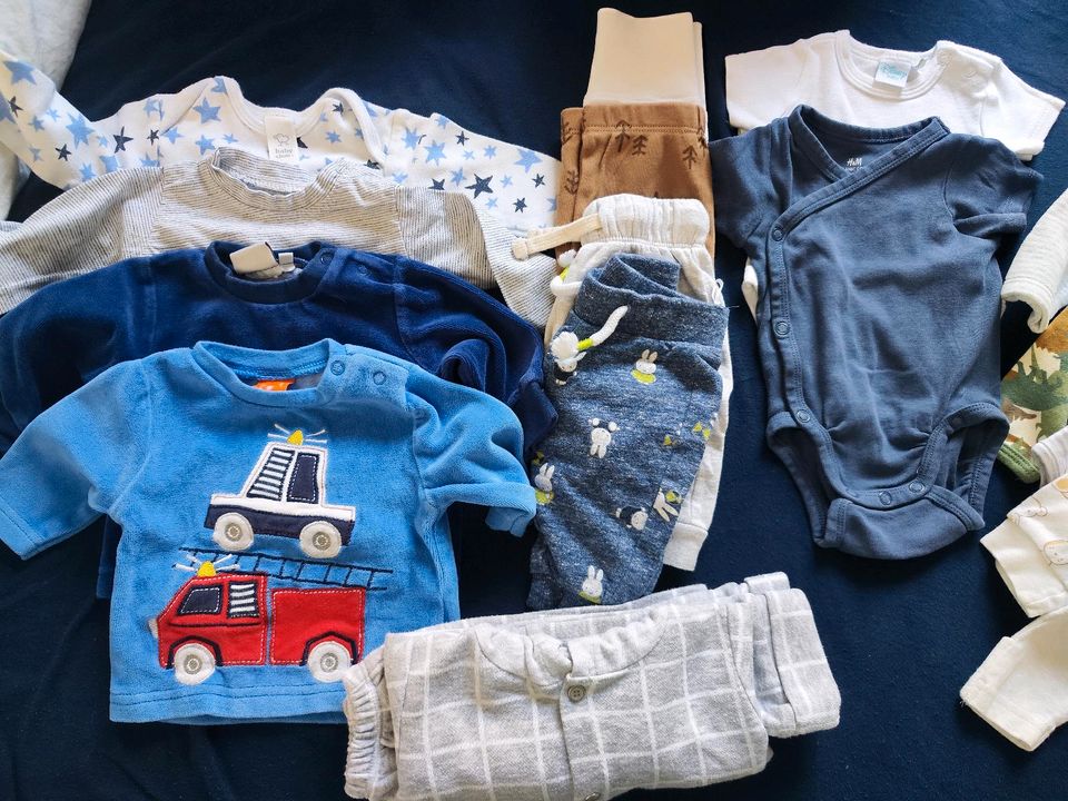 Baby Kleidung 56 in Geldern