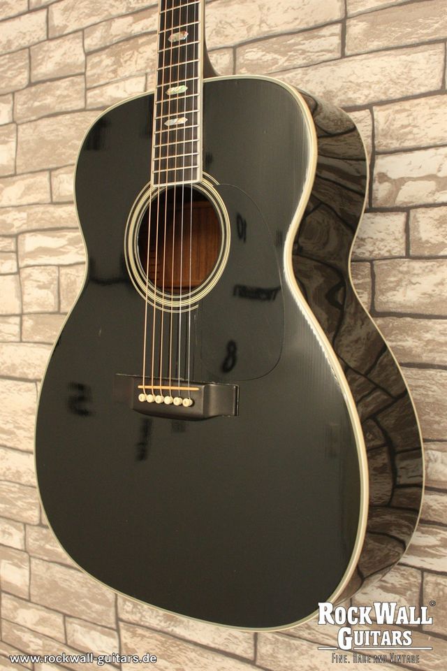 ✅   Martin J-40 MBK Midnight Black  1994 | J40 in Centrum