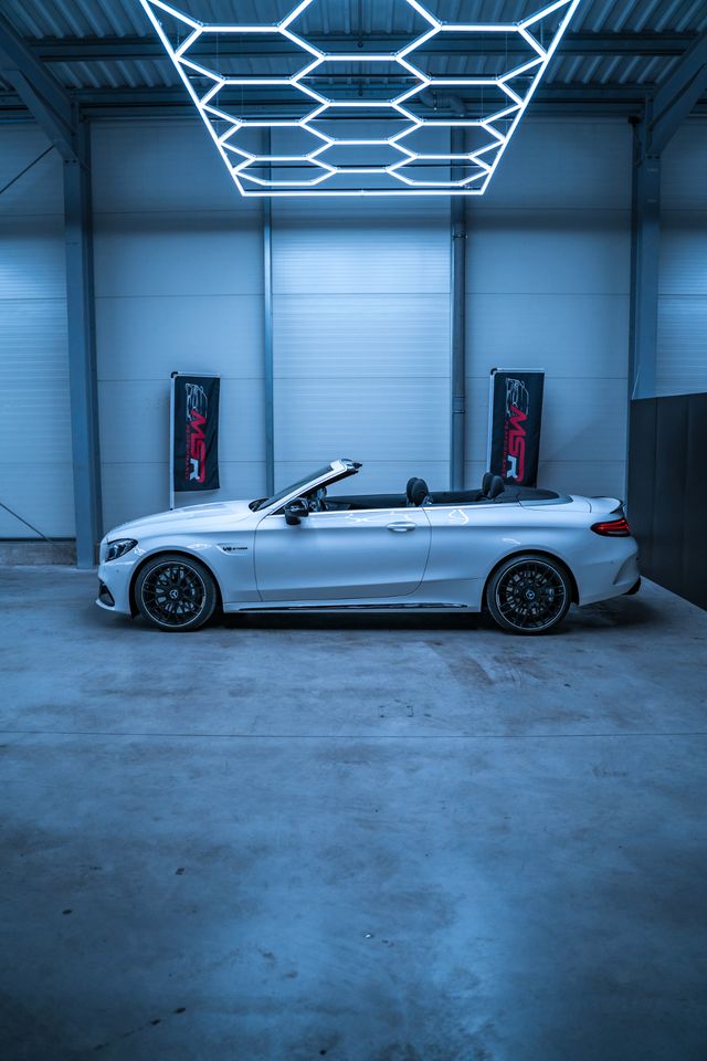 Mercedes C63 Cabrio AMG mieten Hochzeitsauto Sportwagen mieten in Lippstadt