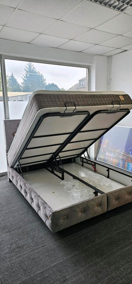 Boxspringbett 160x200 Ausstellung Stück  Direkt Erhältlich Neu in Oberhausen