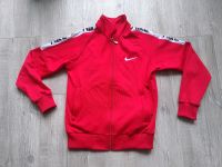 Nike Softshelljacke Trainingsjacke rot Gr 128 Hamburg-Mitte - Hamburg Hamm Vorschau