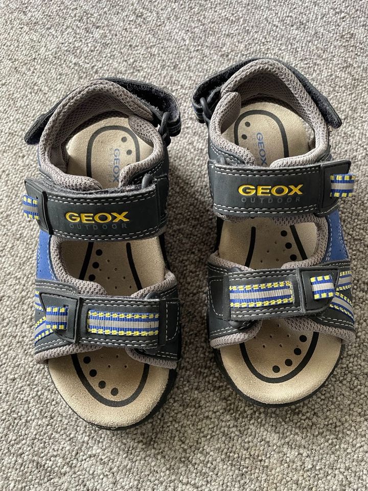 Top* Geox Sandalen 28 Sommer Schuhe Leder neuwertig in Renningen
