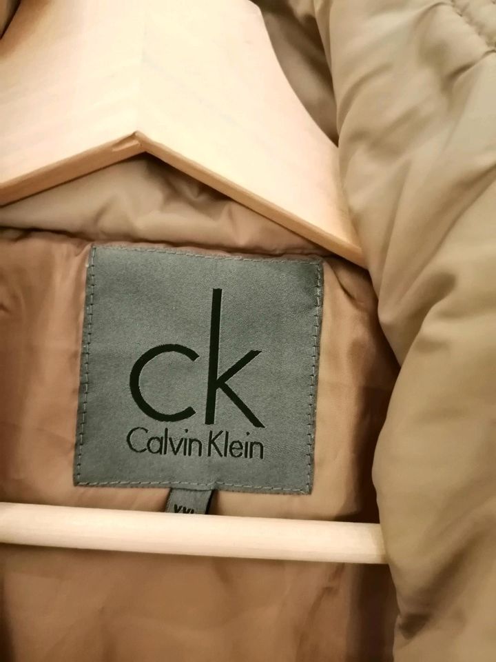 Weste von Calvin Klein in Bietigheim-Bissingen