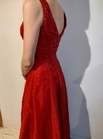 Rotes Abendkleid mit kleinen Pailletten-Perlen Hessen - Bad Arolsen Vorschau