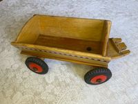 Spielzeug Holz- Pferdewagen, gummibereift, DDR ca. 1962 Sachsen - Meißen Vorschau