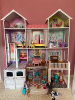 Hochwertiges XXL Barbie Haus aus Holz mit Zubehör Brandenburg - Müllrose Vorschau