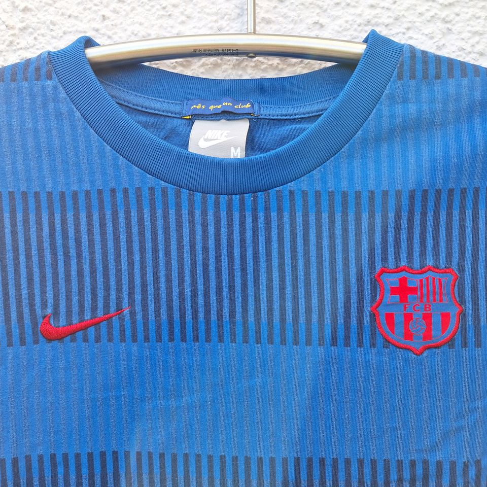 FC Barcelona Fanshirt Retro von Nike Größe: M in Burghaun