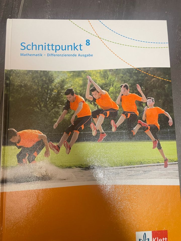 Schnittpunkt 8 Mathebuch in Budenheim