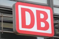 ✅ 2.600 € ✅ DEUTSCHE BAHN sucht SERVICE Mitarbeiter (♀/♂/d) Berlin - Mitte Vorschau