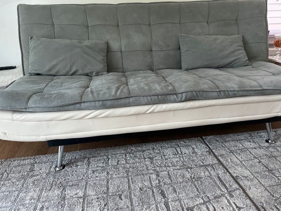 Sofa mit Bett Funktion in Hannover