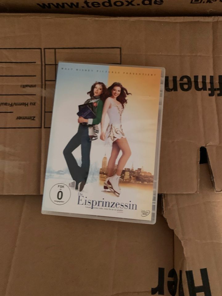 Ich verkaufe die oben genannten DVDs in Essen