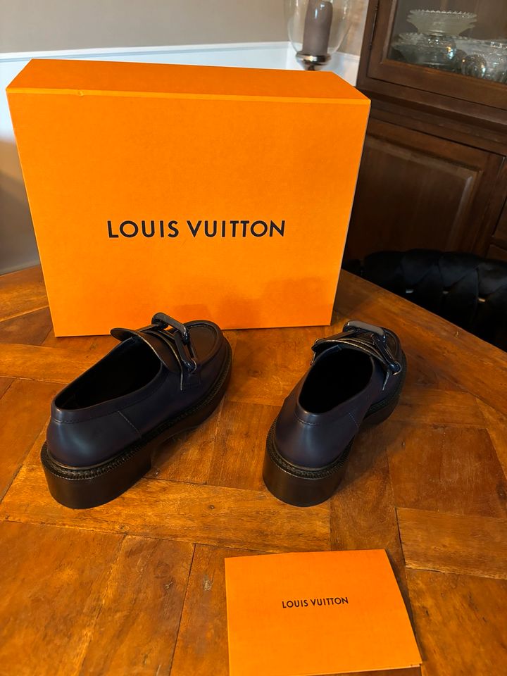 Original Louis Vuitton  Loaver Blau in Leonberg