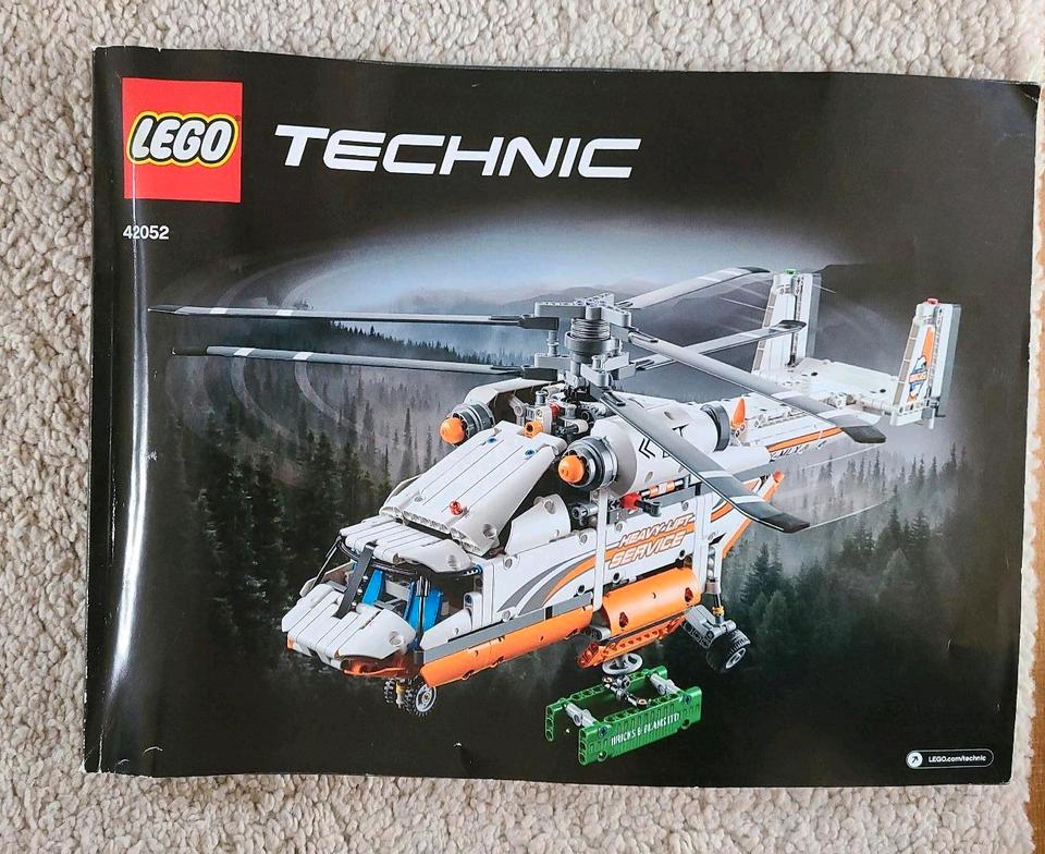 42052 2 in 1 Technik Technic Heavy Lift   Helikopter voller in Trossingen