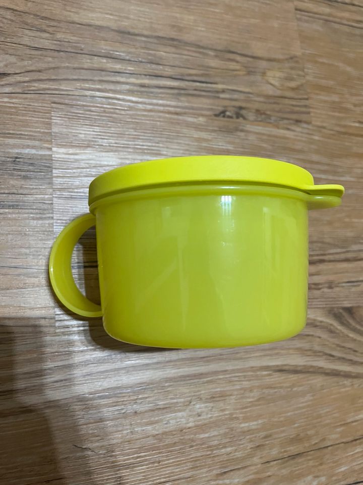 Tupperware Micro Tup Suppen Tasse, wie neu in Dierdorf