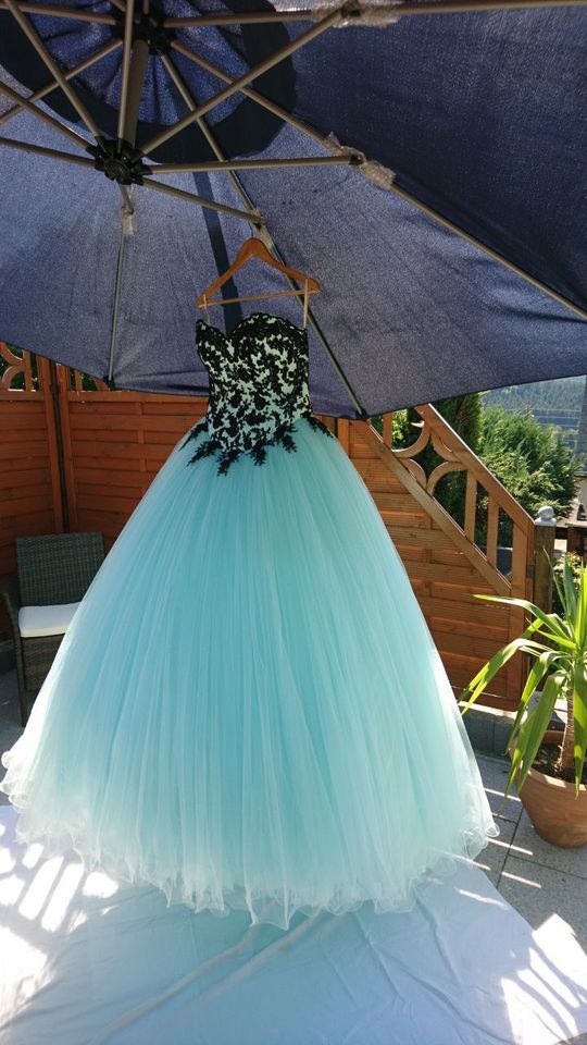 Brautkleid Ballkleid in Ehrenfriedersdorf