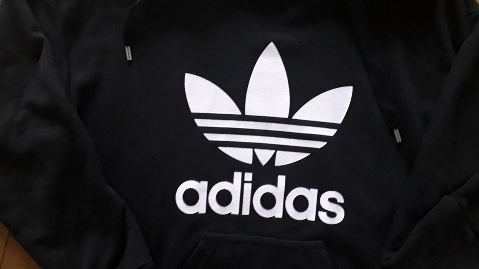 Neuwertig: adidas Kapuzen Shirt Gr. 34 in Kiel