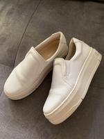 robuste damen echtleder slipper von vagabond gr.38 Sachsen - Hartmannsdorf Vorschau