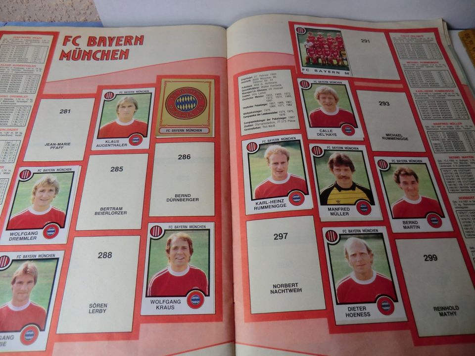 2 x Panini Fussball Album 84 mit 268 Bilder u. 88 mit 278 Bilder in Mutterstadt