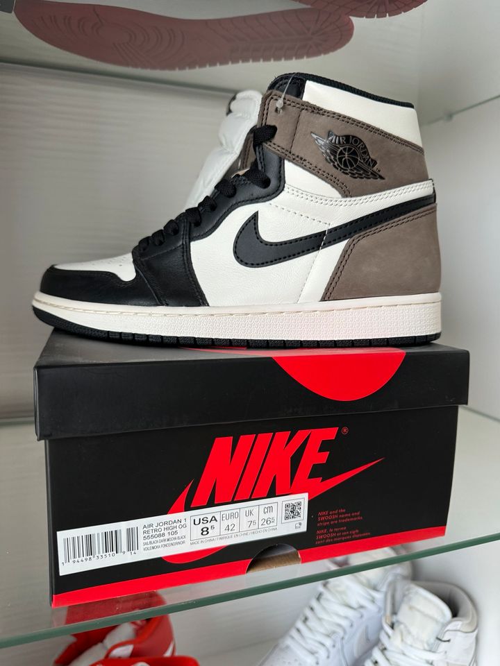 Jordan 1 High Dark Mocha US 8.5 / EU42 *Neu und Original* in Borken