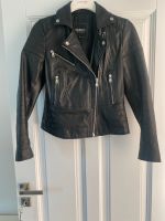 Schwarze Bikerjacke gr 36/38 wie neu  echtleder Niedersachsen - Oldenburg Vorschau