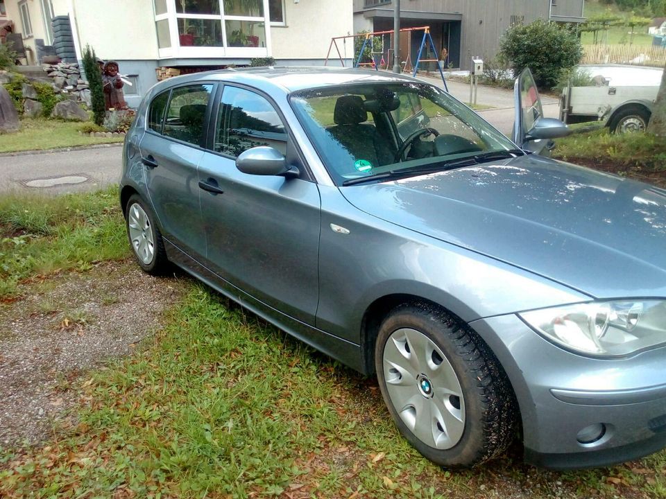 FESTPREIS!!!  Bmw 118i,Bj.2006,46.000 km,1.Hand,Rentnerfahrzeug in Wolfach