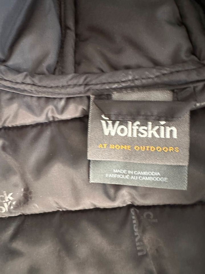 Jack Wolfskin Winterjacke Jungen Größe 140 in Ahrensfelde