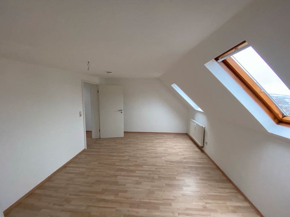 Schöne Helle 3 Zimmer Maisonette  Wohnung mit EBK in Reichenbach (Vogtland)