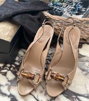 Gucci bamboo pumps Gr.38/5 US 7/5 B neuwertig Nordrhein-Westfalen - Velbert Vorschau