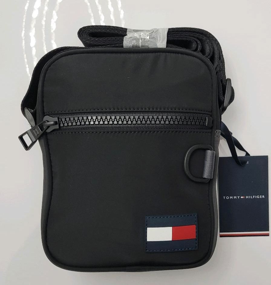 Tommy Hilfiger Herren Tasche NEU in Heidelberg