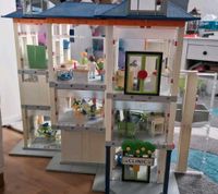 Playmobil XXL Krankenhaus 4404 mit Spielplatz und Café dazu Bayern - Amberg Vorschau