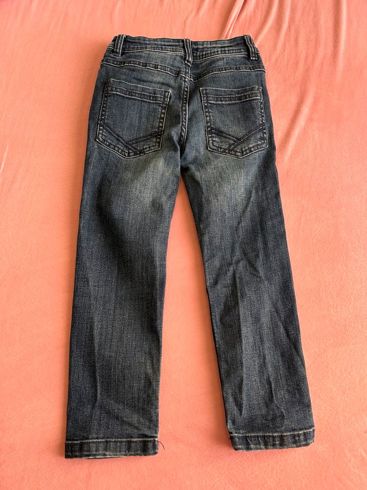 Jeans Kinderhose Topolino Gr.110 für Jungs Top Zustand in Bornheim