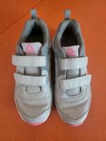Reebok Turnschuh Gr 34 kaum getragen Nordrhein-Westfalen - Mönchengladbach Vorschau